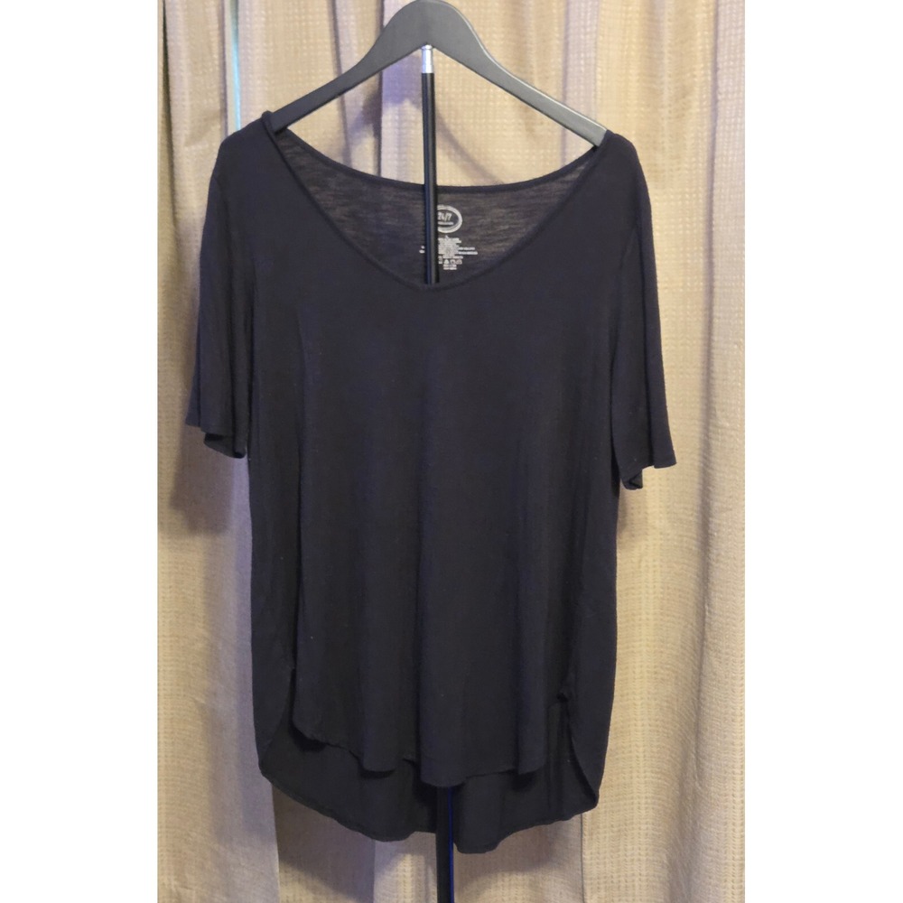 Maurices 24/7 V-Neck Short Sleeve T-Shirt Women's Size Large Black